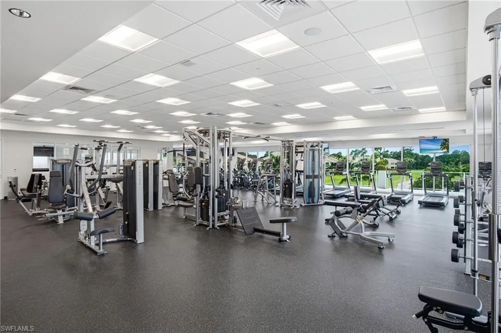 221 Fox Glen Drive #2302 Naples, FL 34104