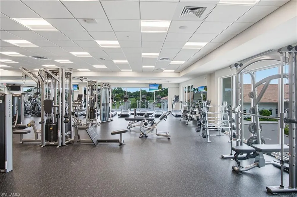 221 Fox Glen Drive #2302 Naples, FL 34104
