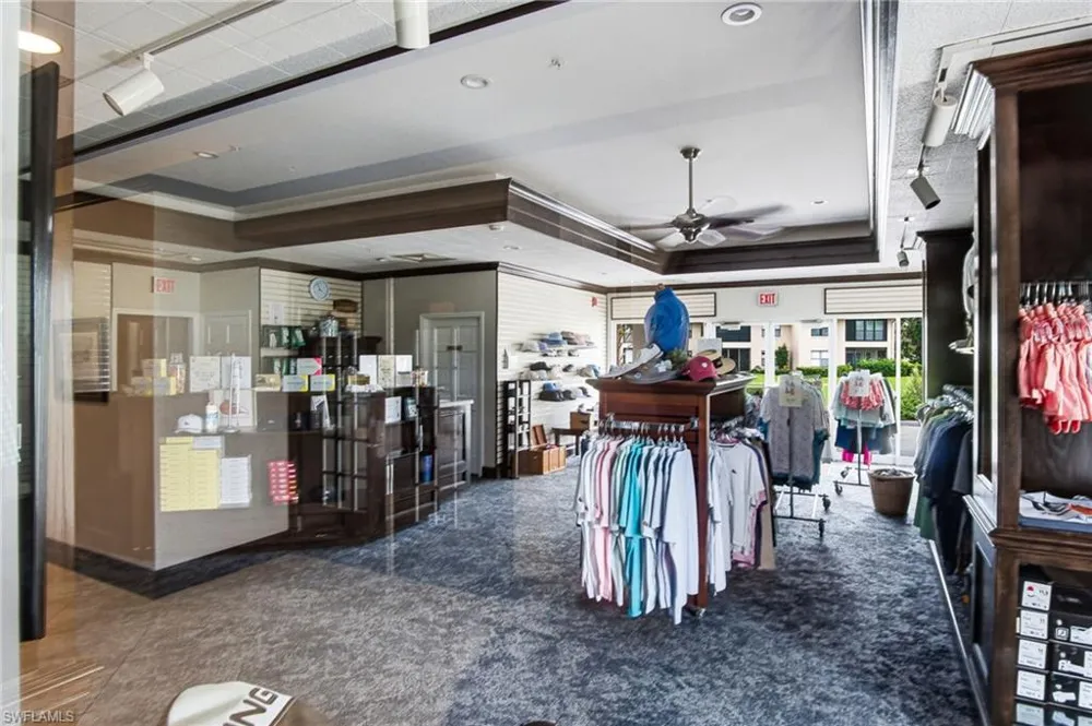 221 Fox Glen Drive #2302 Naples, FL 34104