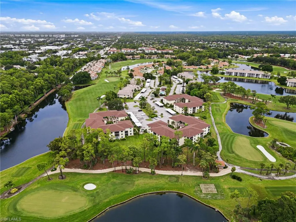221 Fox Glen Drive #2302 Naples, FL 34104