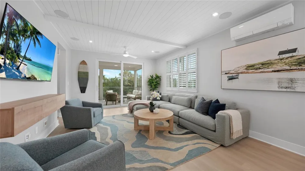 111 4TH STREET S Bradenton Beach, FL 34217