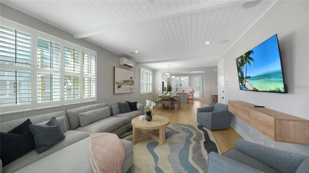 111 4TH STREET S Bradenton Beach, FL 34217