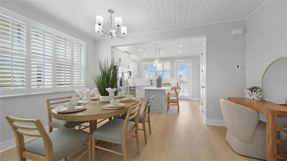 111 4TH STREET S Bradenton Beach, FL 34217