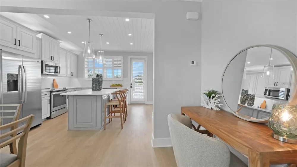 111 4TH STREET S Bradenton Beach, FL 34217