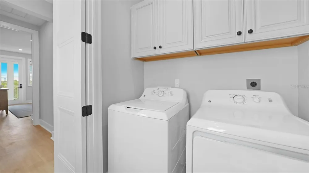 111 4TH STREET S Bradenton Beach, FL 34217