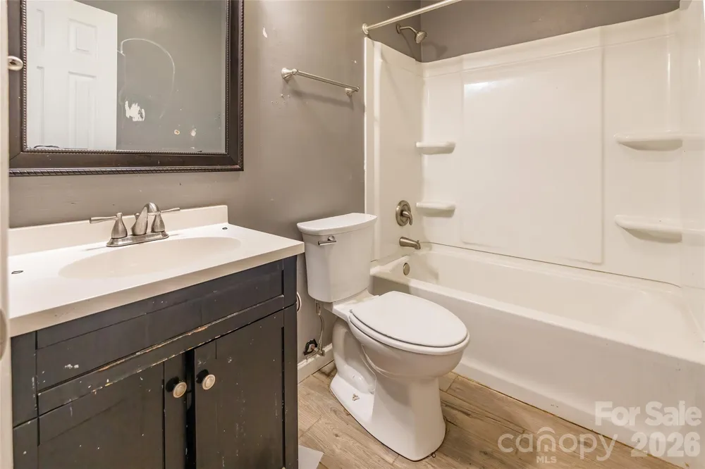 3552 Braewick Place Charlotte, NC 28227