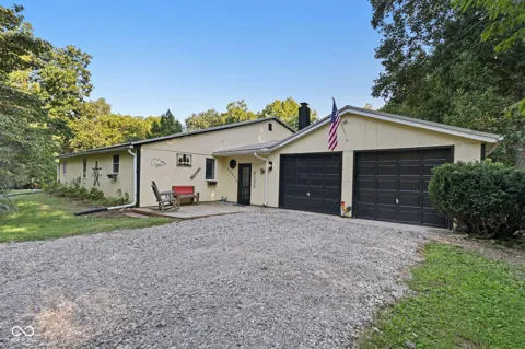 3202 E County Road 800