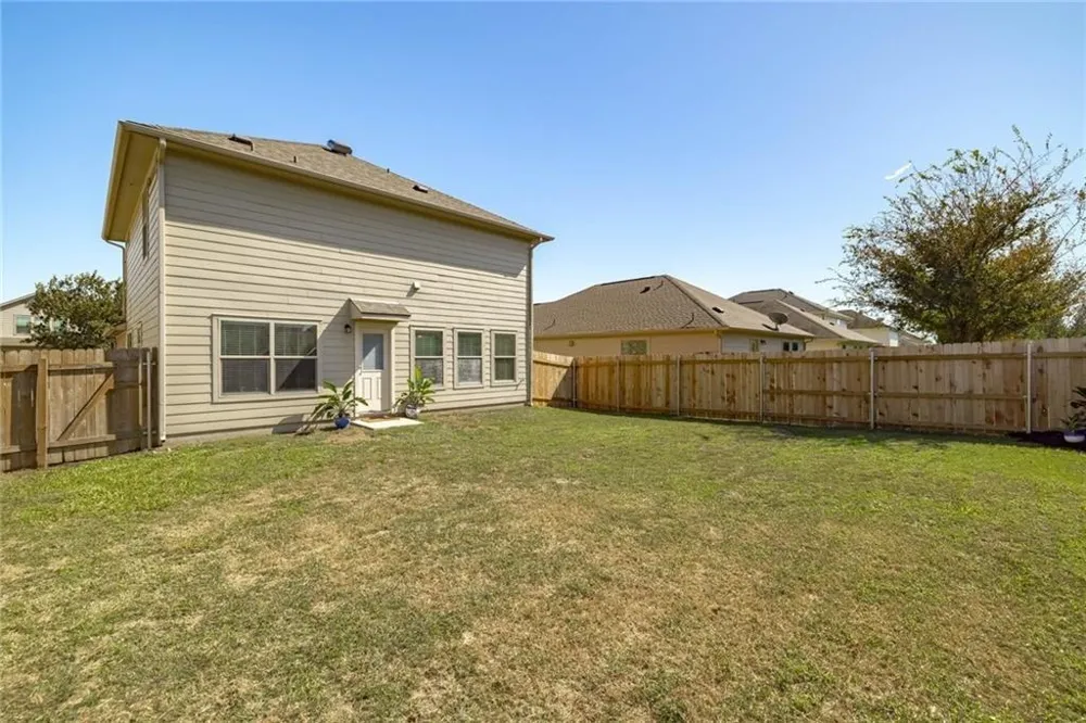 375 Housefinch Loop Leander, TX 78641