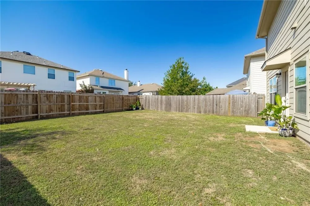 375 Housefinch Loop Leander, TX 78641