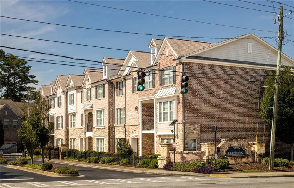 1760 Alec Place NE Atlanta, GA 30329