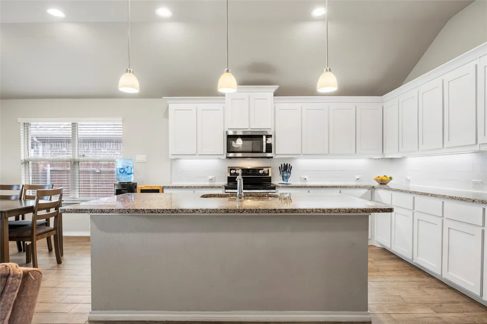 3205 Buckskin Trail Aubrey, TX 76227