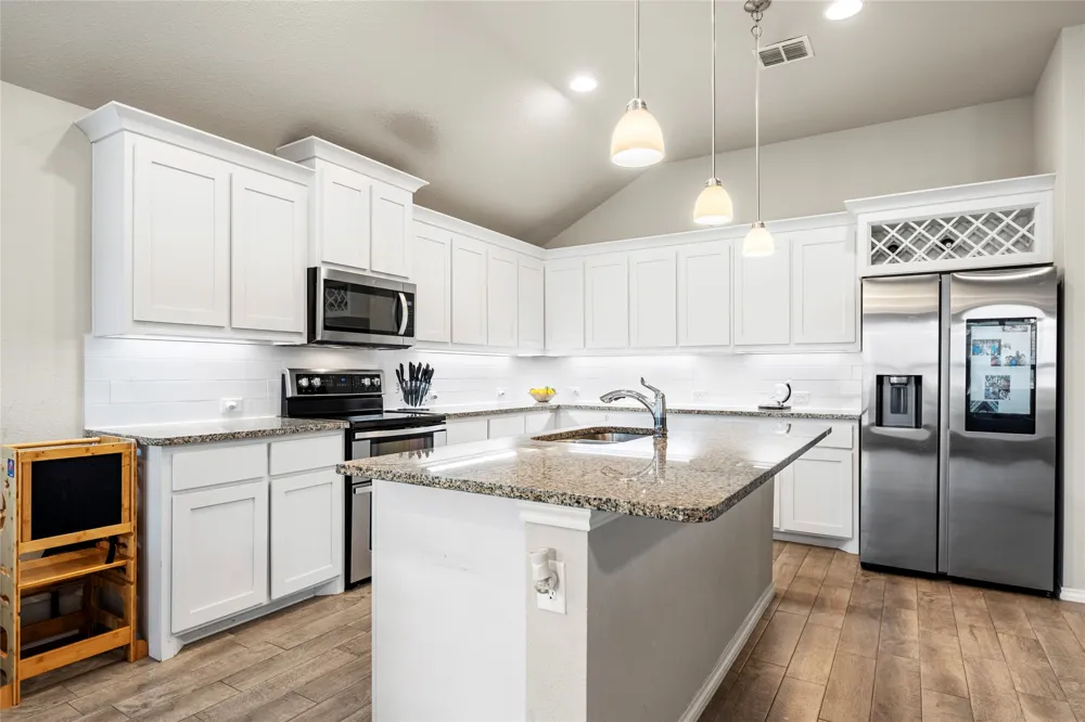 3205 Buckskin Trail Aubrey, TX 76227