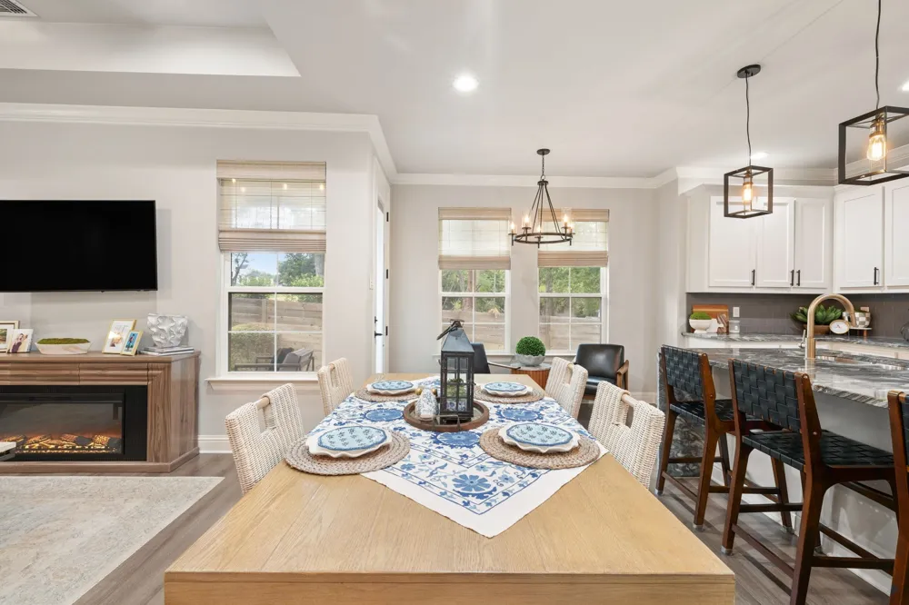 407 W Light Street Waxahachie, TX 75165