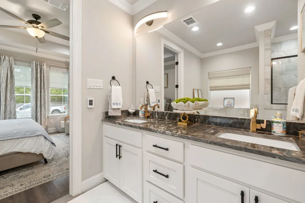 407 W Light Street Waxahachie, TX 75165