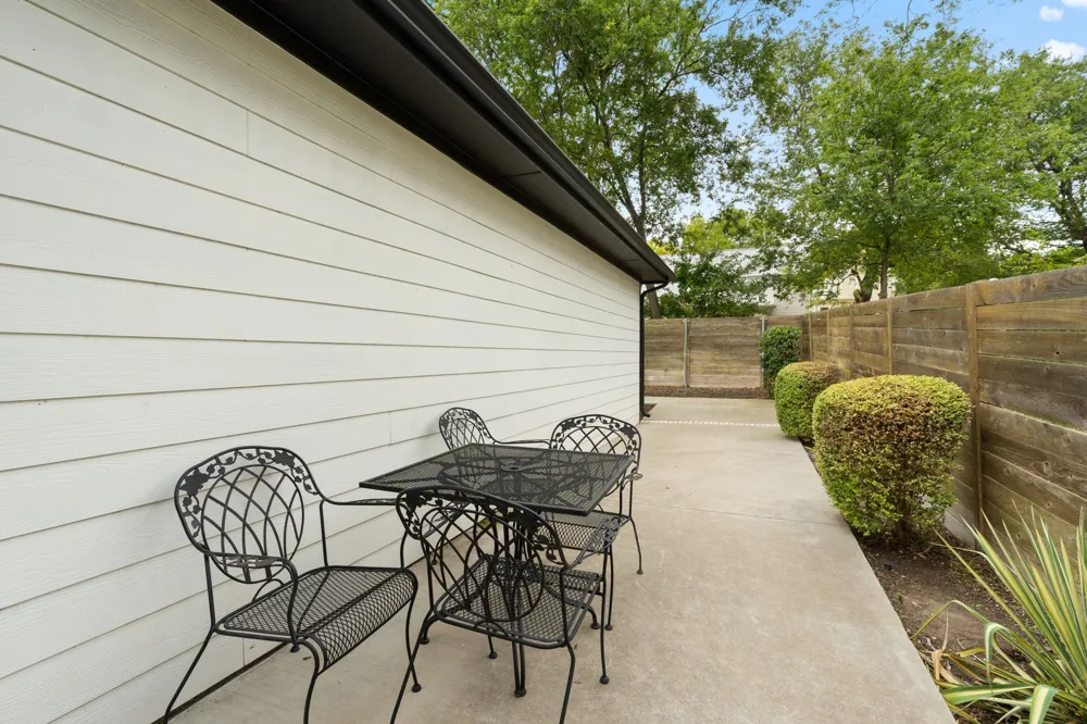 407 W Light Street Waxahachie, TX 75165