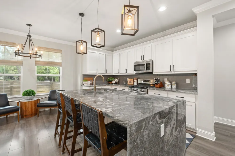 407 W Light Street Waxahachie, TX 75165
