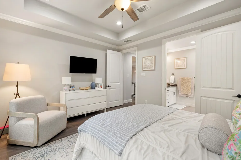 407 W Light Street Waxahachie, TX 75165
