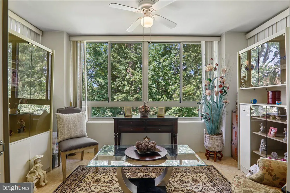 14809 PENNFIELD CIRCLE #405 Silver Spring, MD 20906
