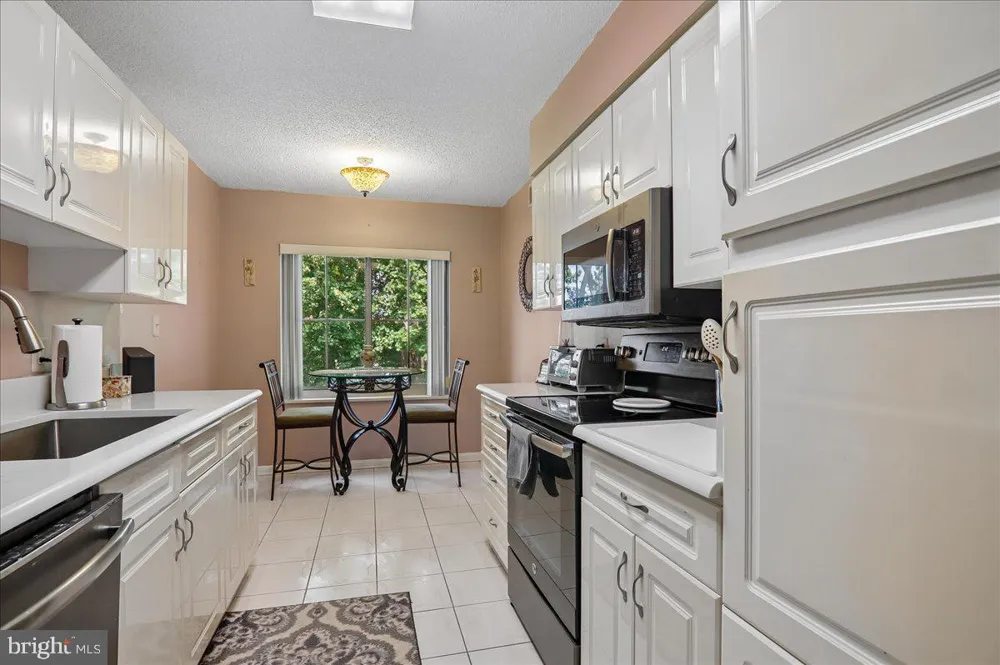 14809 PENNFIELD CIRCLE #405 Silver Spring, MD 20906