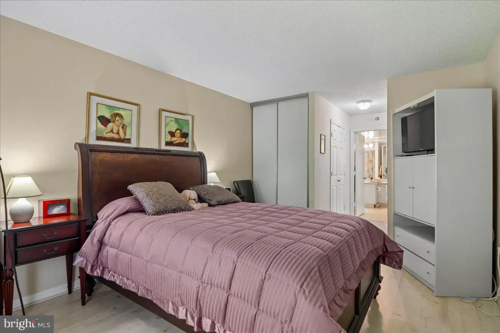 14809 PENNFIELD CIRCLE #405 Silver Spring, MD 20906