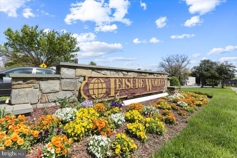 14809 PENNFIELD CIRCLE #405 Silver Spring, MD 20906
