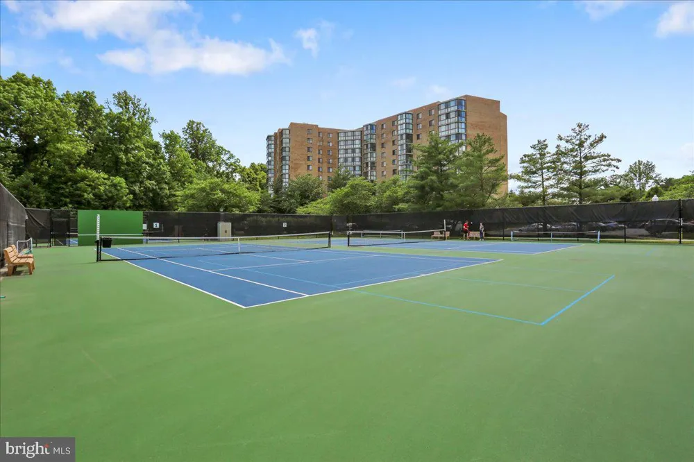 14809 PENNFIELD CIRCLE #405 Silver Spring, MD 20906