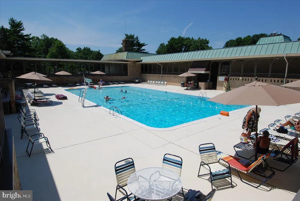14809 PENNFIELD CIRCLE #405 Silver Spring, MD 20906