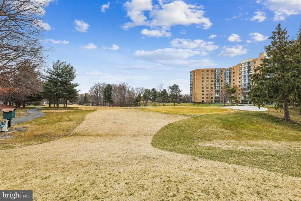 14809 PENNFIELD CIRCLE #405 Silver Spring, MD 20906