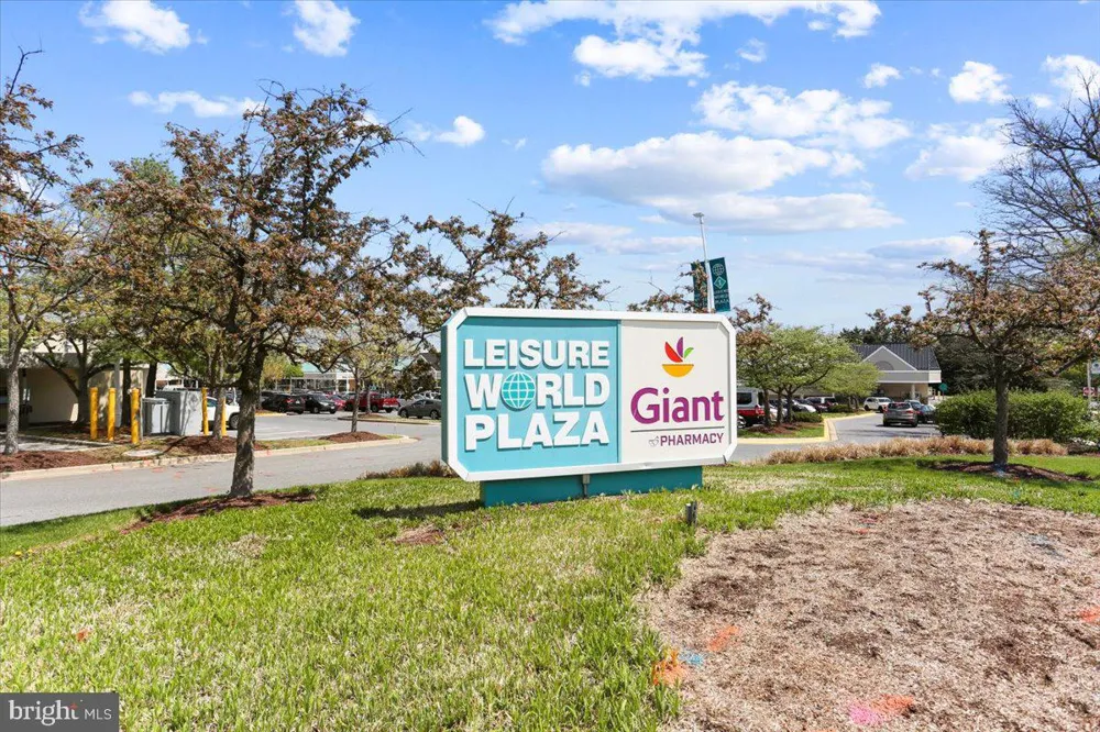 14809 PENNFIELD CIRCLE #405 Silver Spring, MD 20906