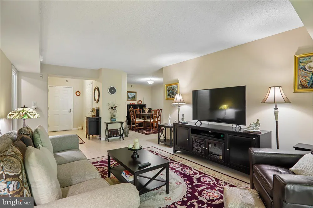 14809 PENNFIELD CIRCLE #405 Silver Spring, MD 20906