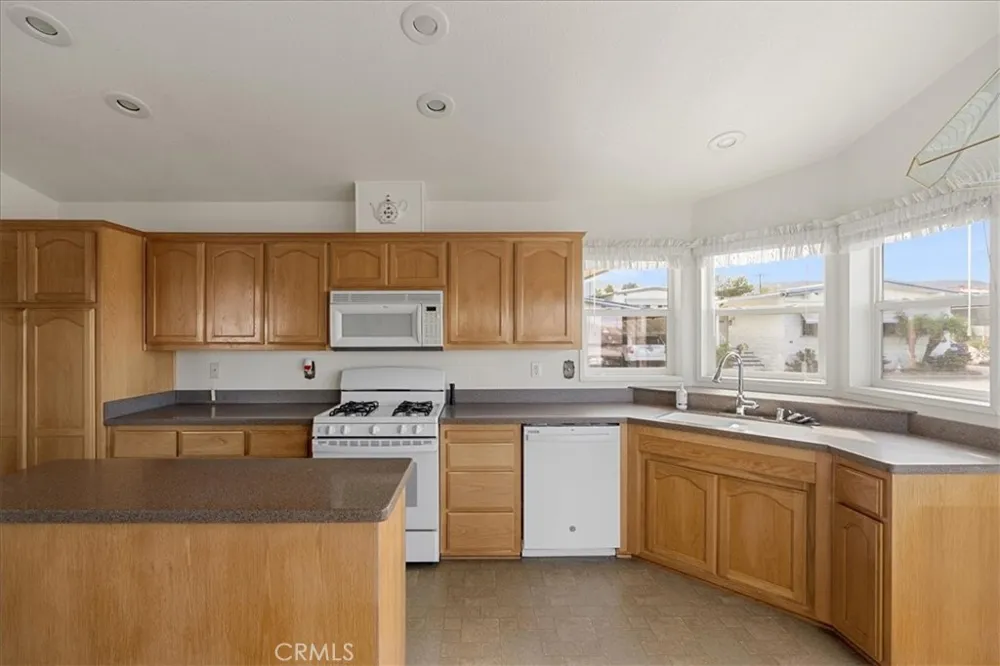 35218 Fir Avenue #143 Yucaipa, CA 92399
