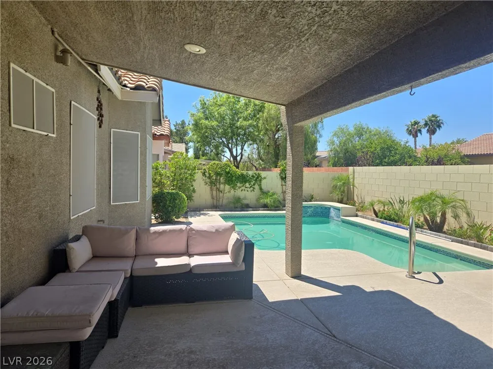 2246 Alanhurst Drive Henderson, NV 89052