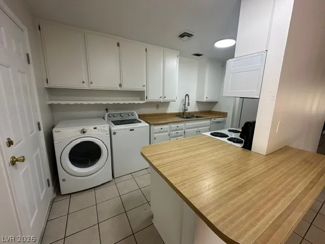 3322 S Pecos Road Las Vegas, NV 89121