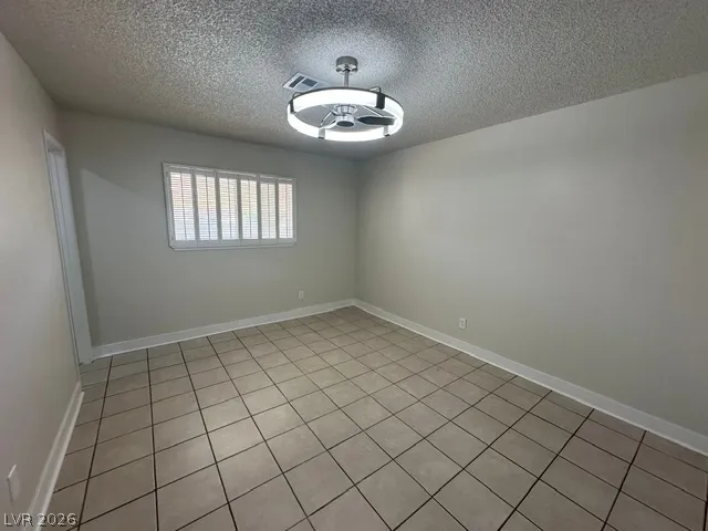 3322 S Pecos Road Las Vegas, NV 89121