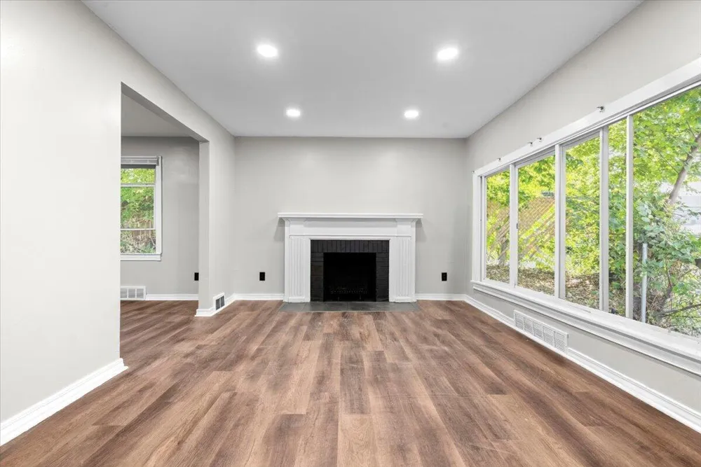 16682 Tracey Street Detroit City, MI 48235