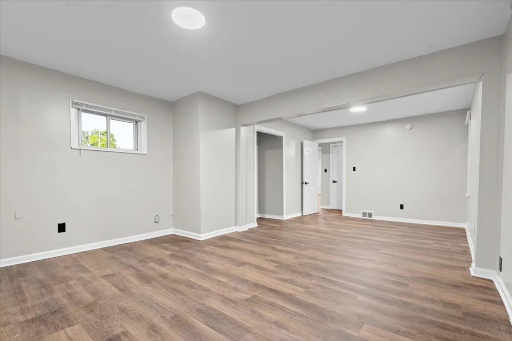 16682 Tracey Street Detroit City, MI 48235
