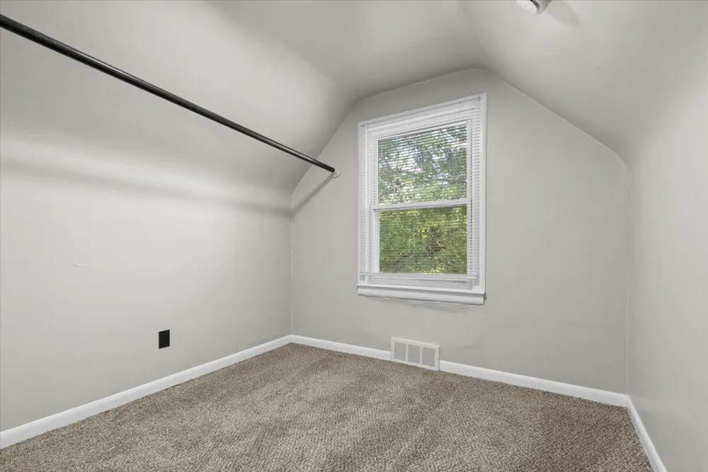 16682 Tracey Street Detroit City, MI 48235
