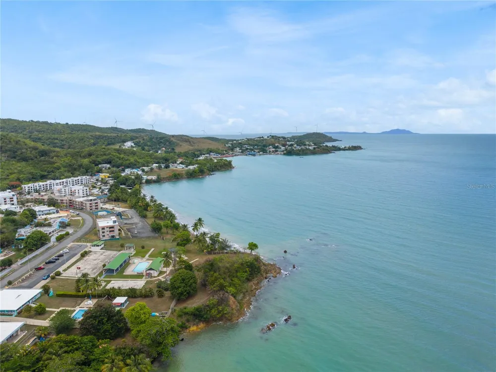 C. MARINA, 26-D MANSIONES PLAYA HUCARES Naguabo, PR 00718
