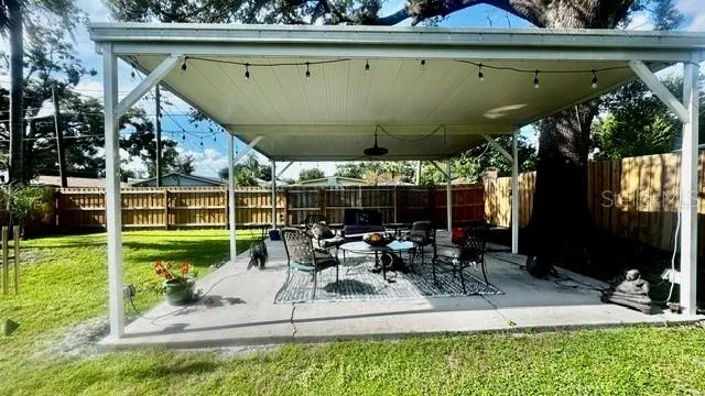 805 W VIRGINIA AVENUE Tampa, FL 33603