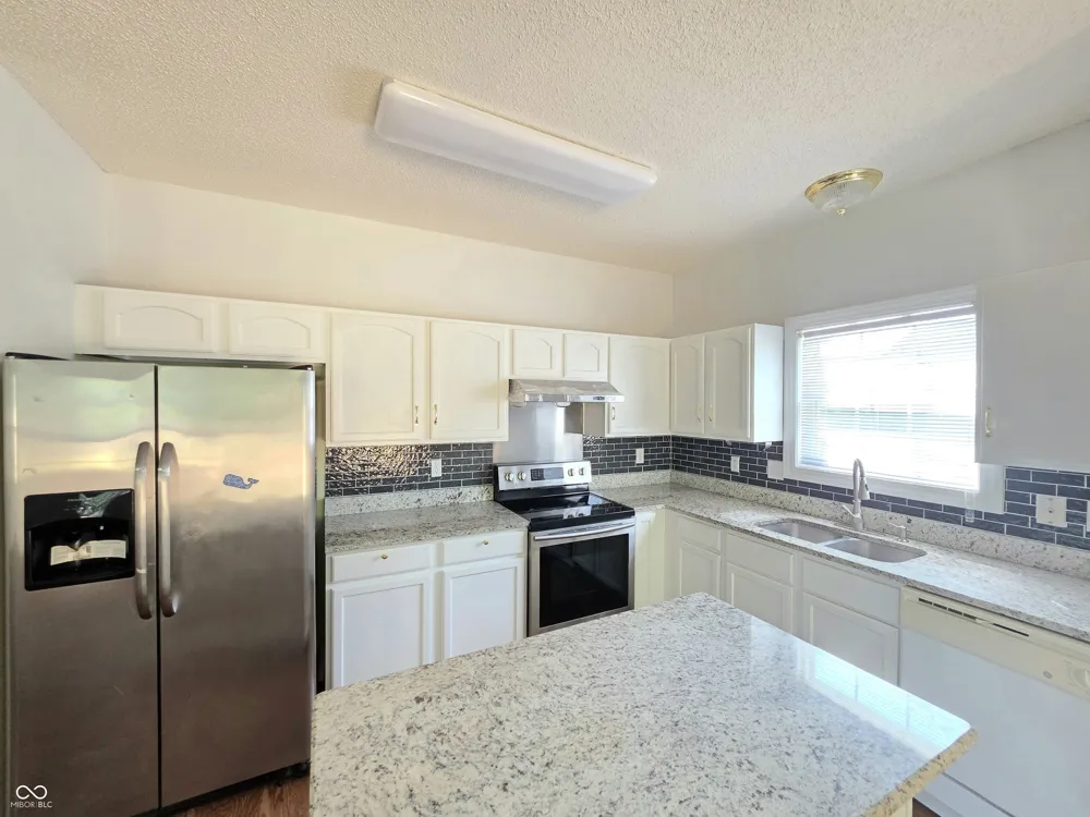 3130 Parkview Drive Columbus, IN 47201