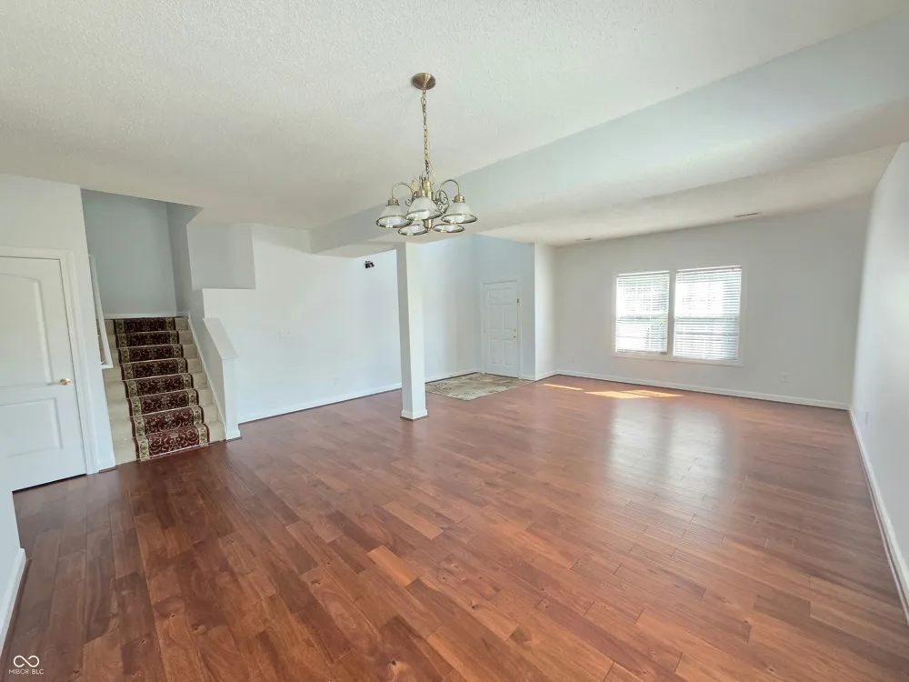 3130 Parkview Drive Columbus, IN 47201
