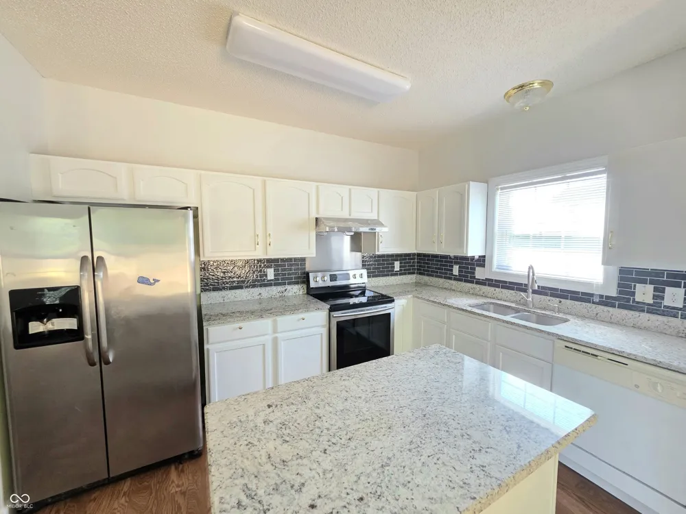 3130 Parkview Drive Columbus, IN 47201