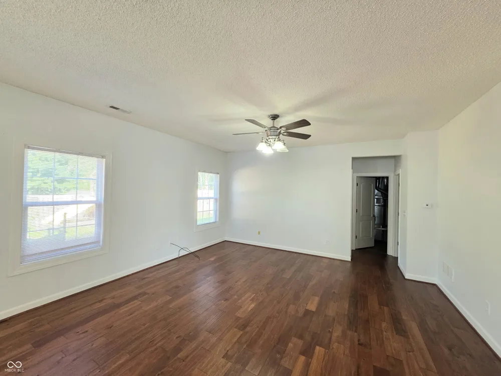 3130 Parkview Drive Columbus, IN 47201