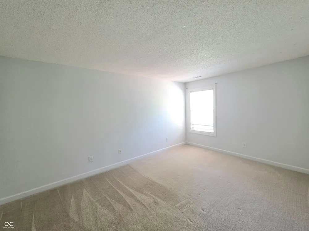 3130 Parkview Drive Columbus, IN 47201