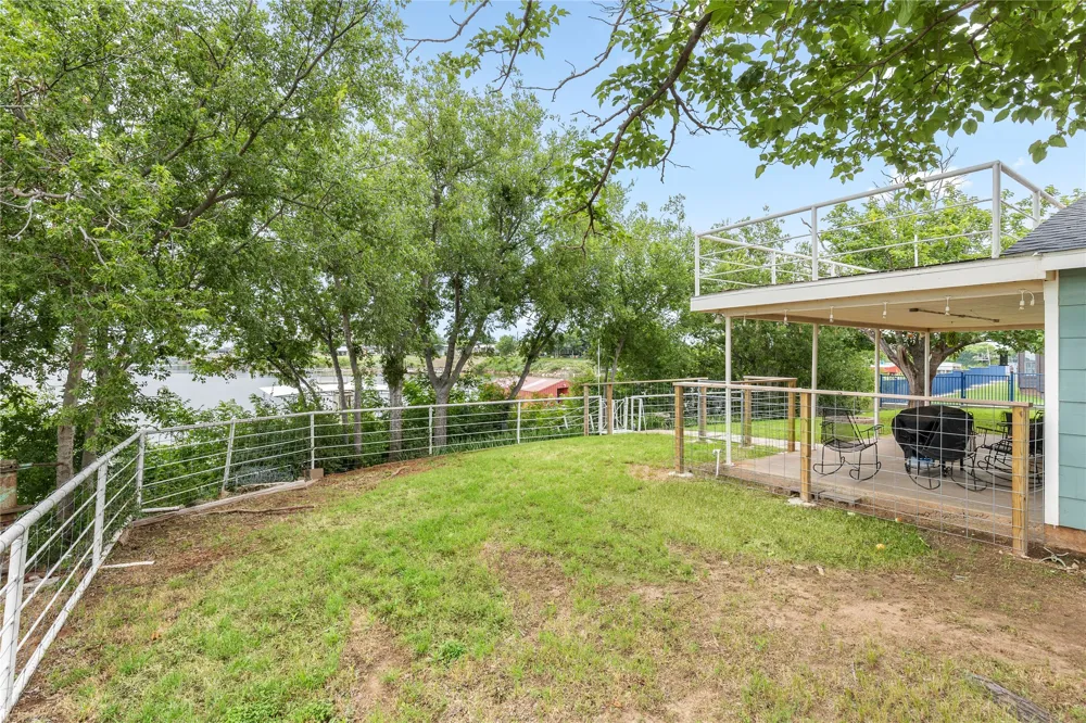 326 Moonshine Circle Seymour, TX 76380