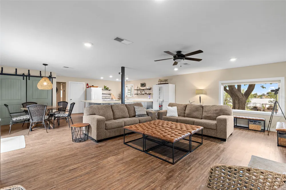 326 Moonshine Circle Seymour, TX 76380