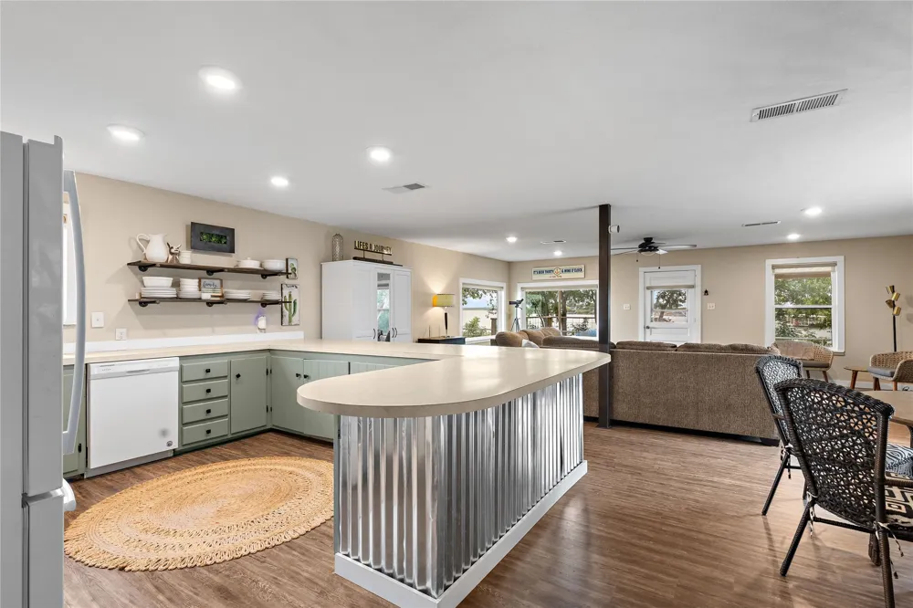 326 Moonshine Circle Seymour, TX 76380