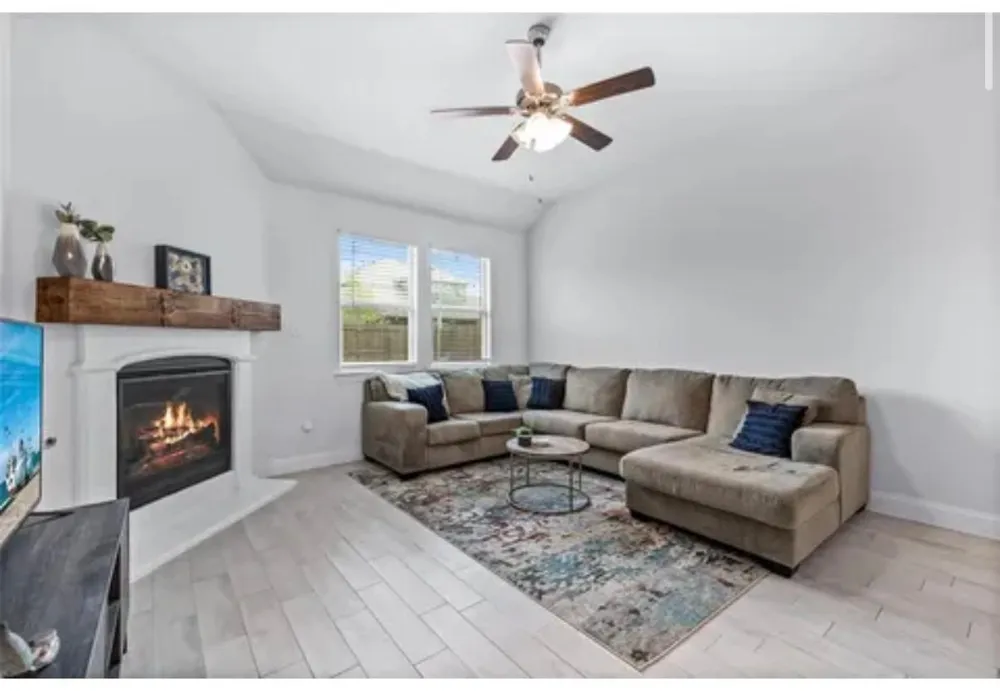 10812 Table Bluff Street Aubrey, TX 76227