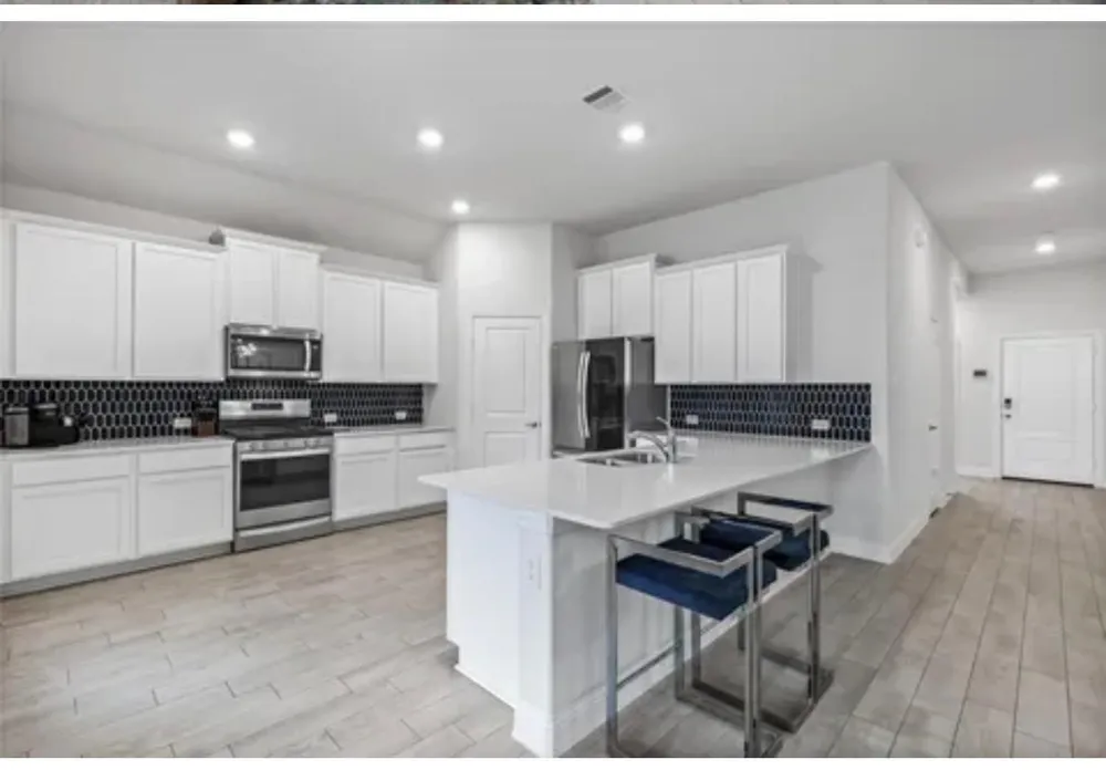 10812 Table Bluff Street Aubrey, TX 76227