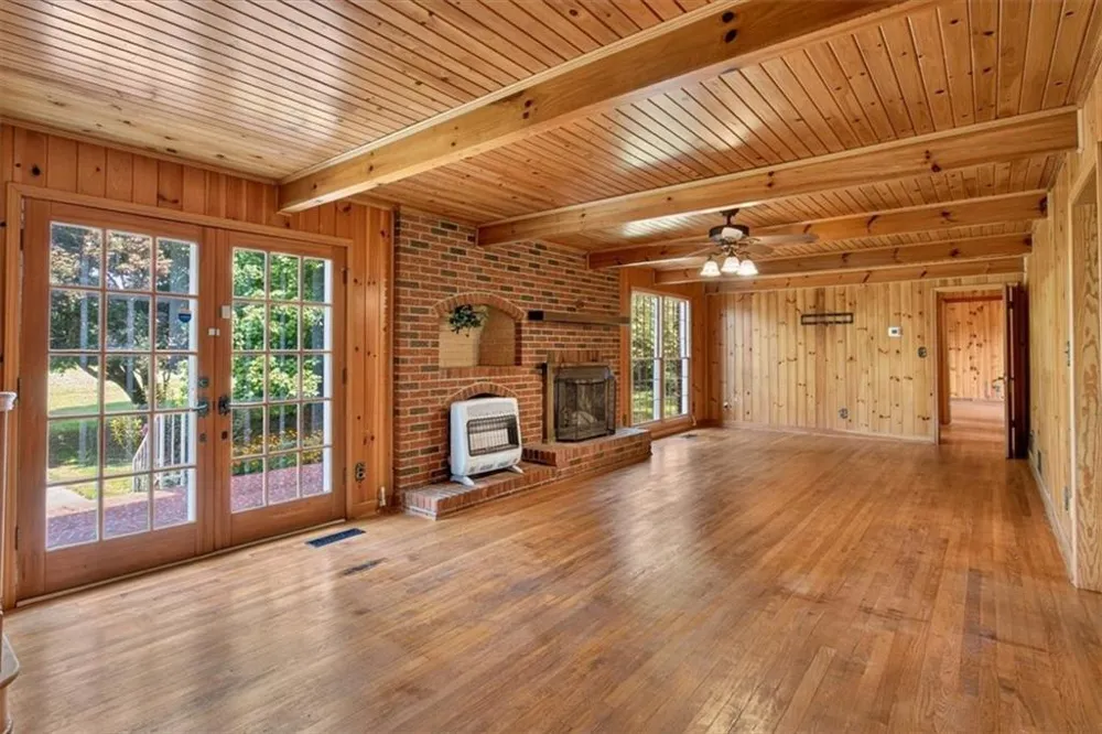 195 River Street Ellijay, GA 30540